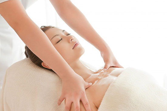 Hướng dẫn massage ngực sau phẫu thuật đạt hiệu quả cao1